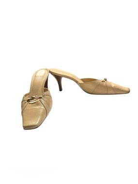 Michelle D Delightful Tan Mule Pointed Square Toe Shoes Size 9M